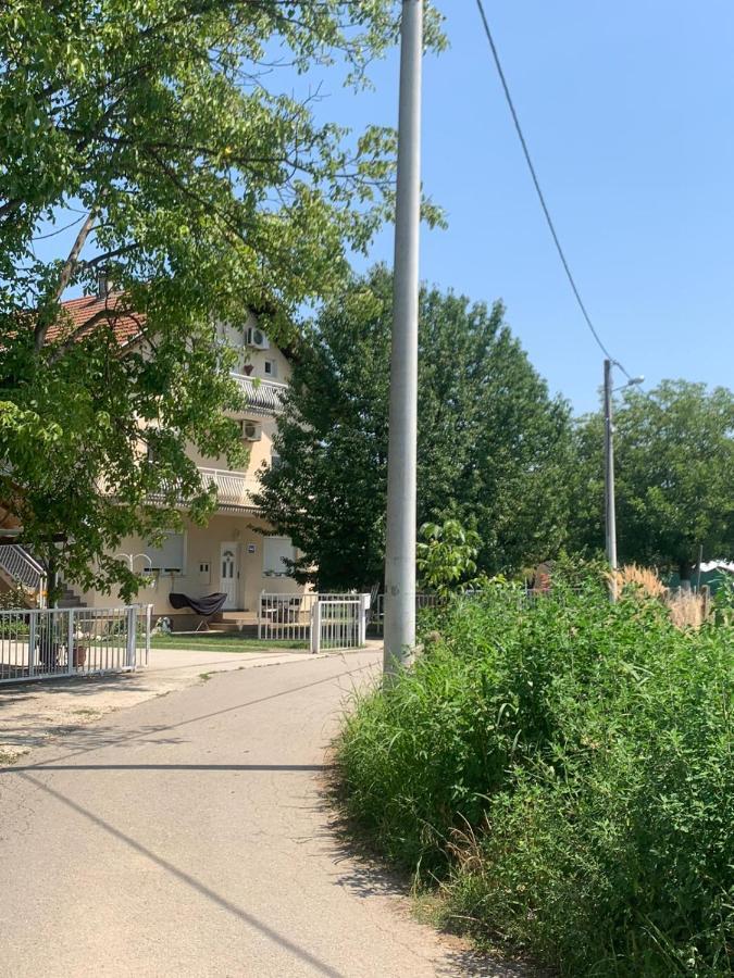 Apartman Na Jezeru Zagreb Bagian luar foto