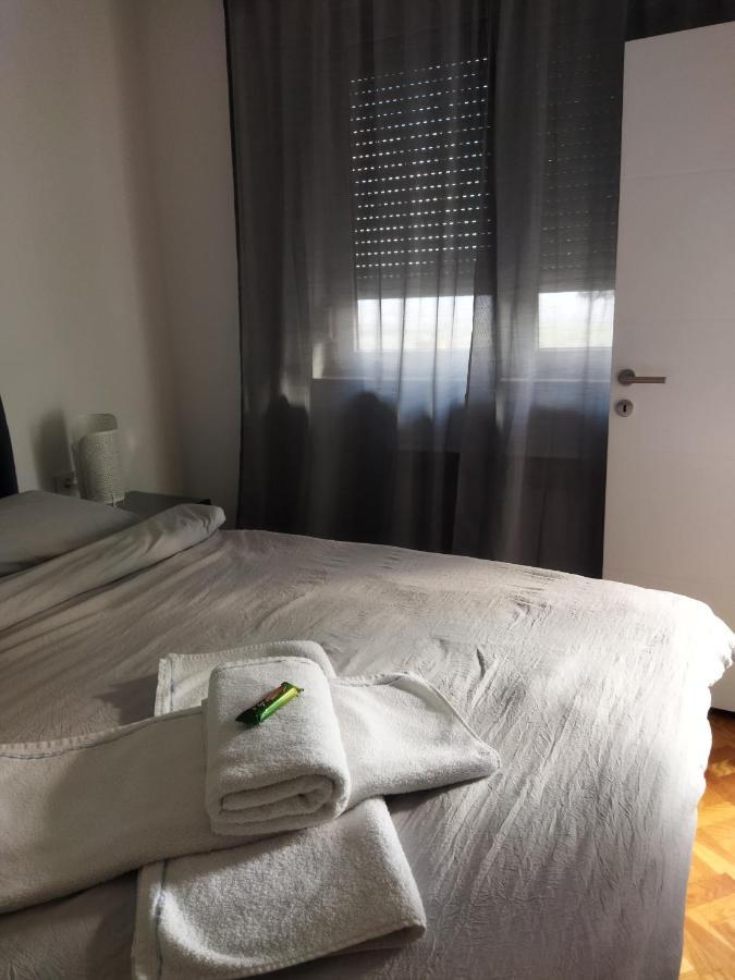 Apartman Na Jezeru Zagreb Bagian luar foto